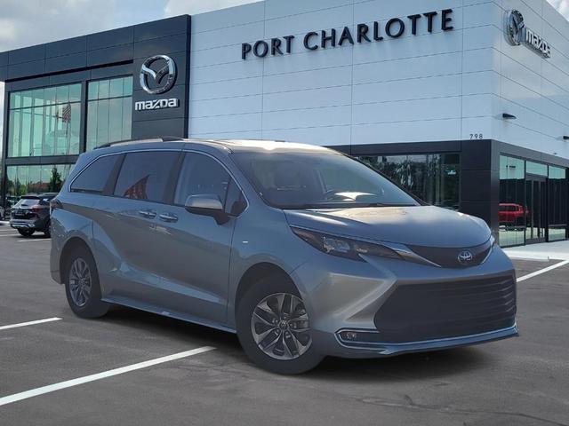2024 toyota sienna xle