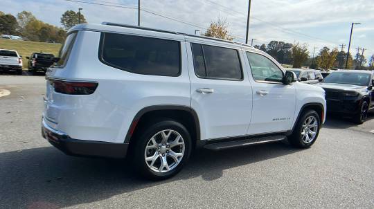 2022 Jeep Wagoneer