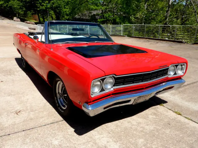 show quality big block 440, power steering, power disc brakes and power top