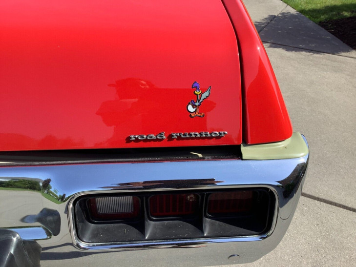 plymouth road runner