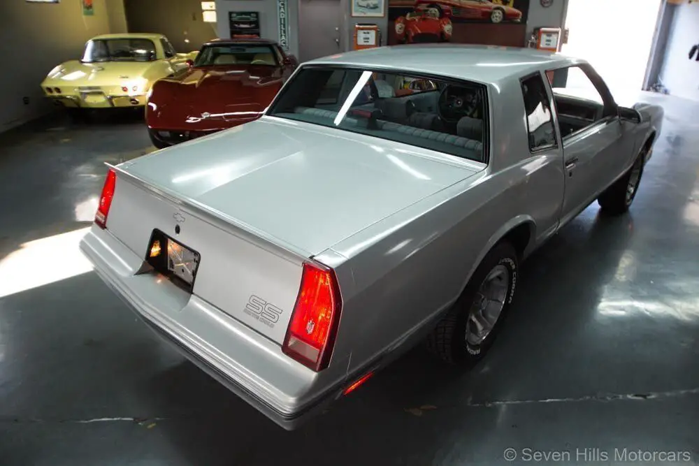 silver/gray, stunning condition, extremely clean, priced to sell!!