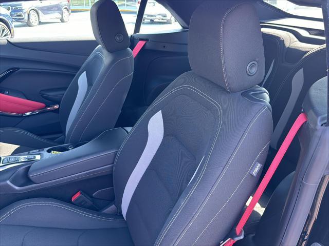 2023 chevrolet camaro rwd convertible lt1