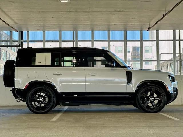 2022 land rover defender 110 v8