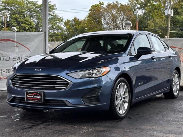 2019 ford fusion hybrid se