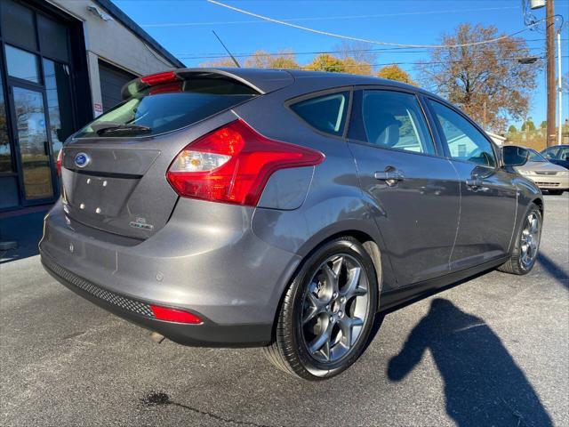 2014 ford focus se
