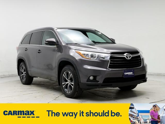 2016 toyota highlander xle