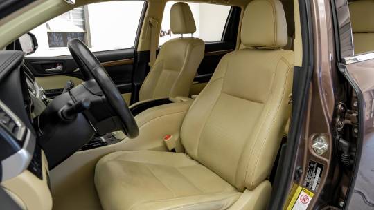 2017 Toyota Highlander