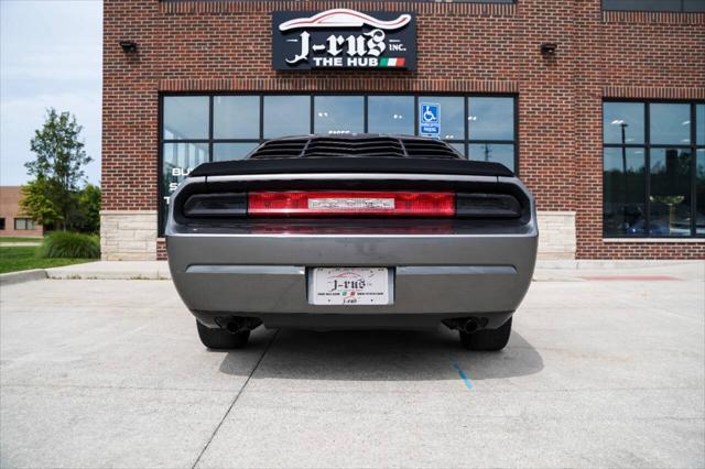 2011 dodge challenger base