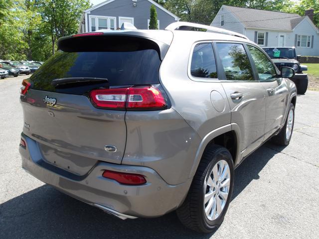 2017 jeep cherokee overland