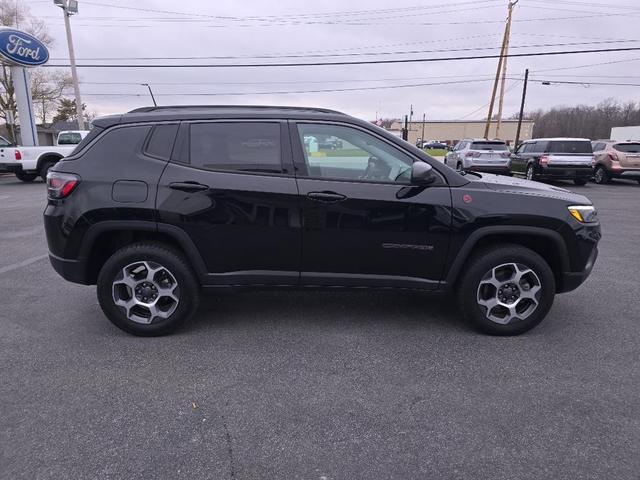 2022 jeep compass trailhawk