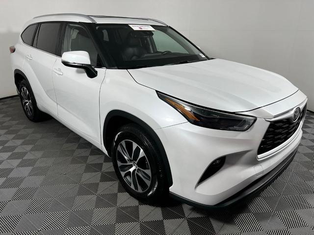 2023 toyota highlander xle