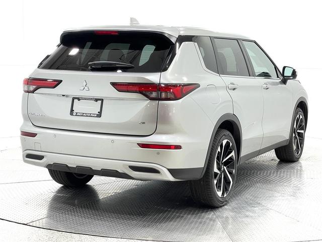 2024 mitsubishi outlander se