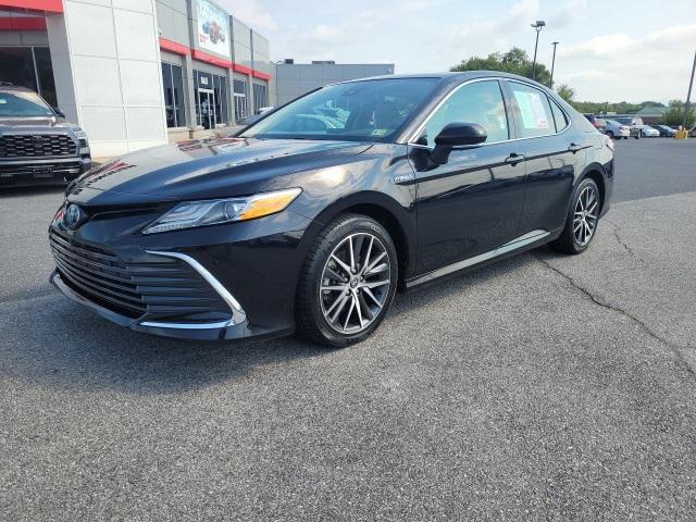 2021 toyota camry hybrid xle