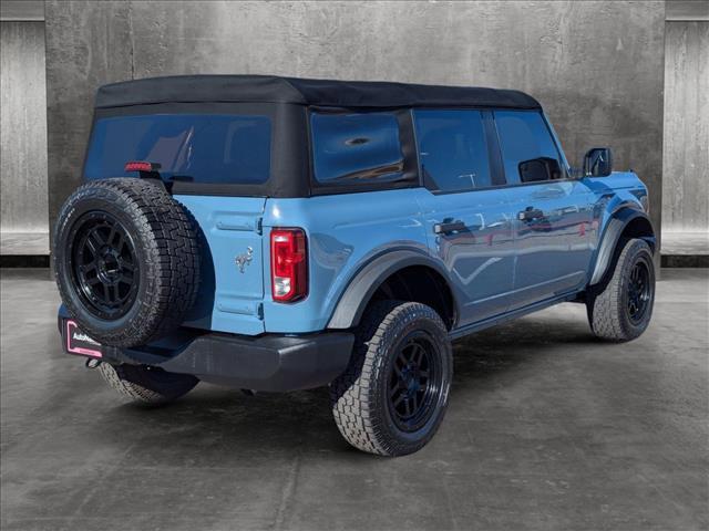 2022 ford bronco base