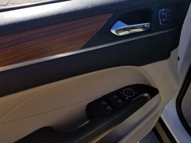 2019 lincoln mkc select