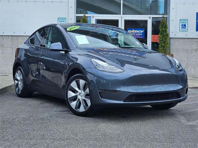 2023 tesla model y long range