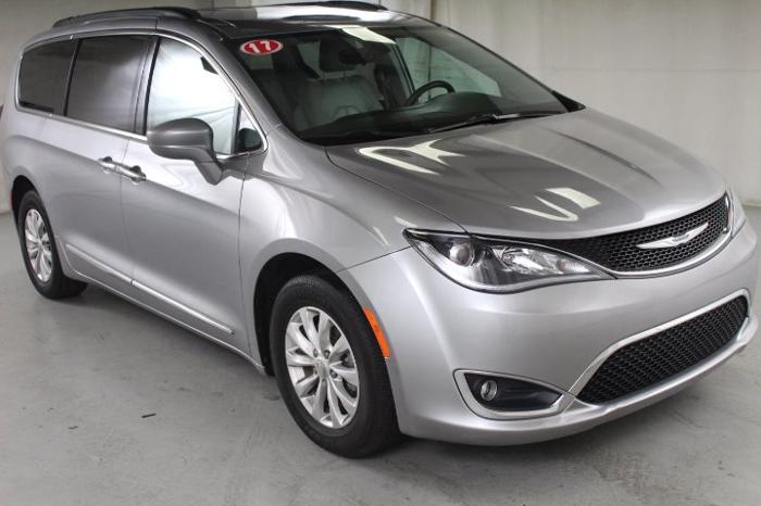 used 2017 chrysler pacifica touring-l traverse city, mi 49686 for sale in traverse city, michigan