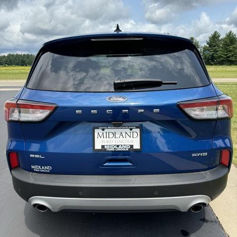 2022 ford escape sel
