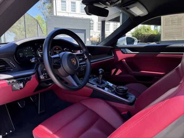2021 porsche 911 carrera s