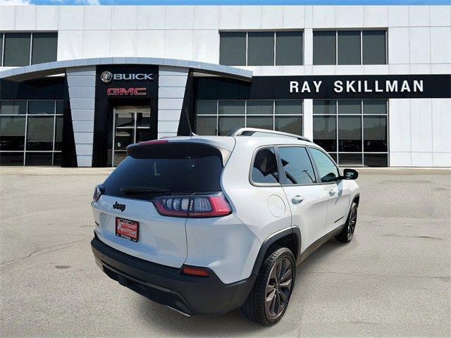 2021 jeep cherokee latitude lux