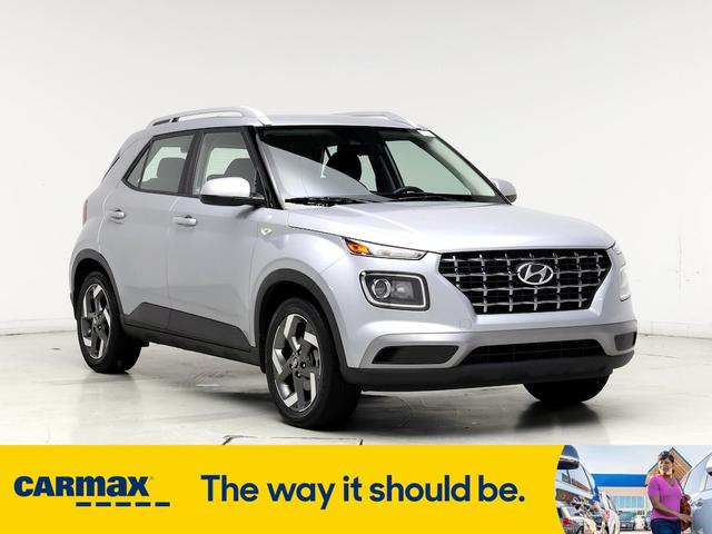 2021 hyundai venue se