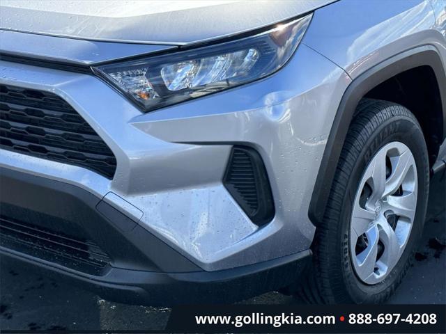2021 toyota rav4 le