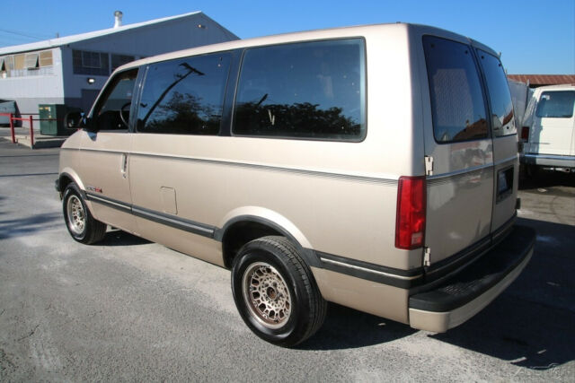 1992 chevrolet astro van automatic 6 cylinder no reserve