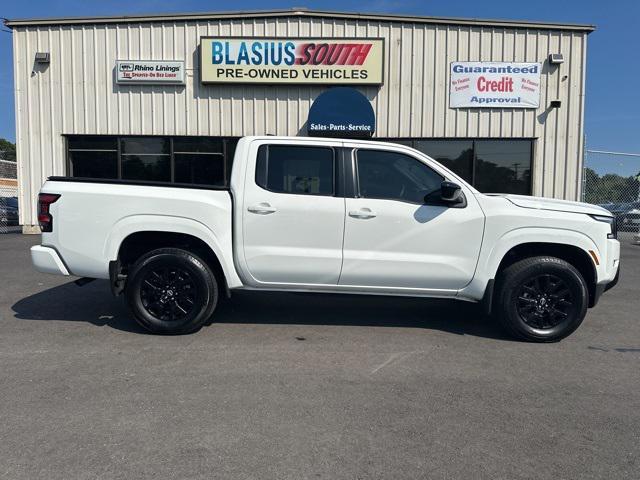 2023 nissan frontier sv
