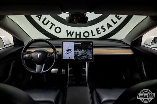 2018 tesla model 3 in chicago, illinois