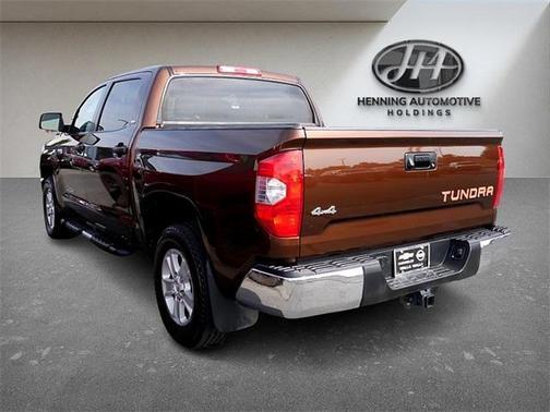 2016 toyota tundra in milwaukee, wisconsin