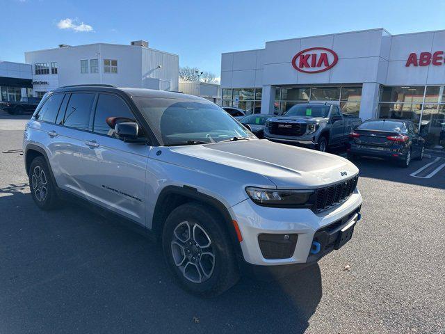 2022 jeep grand cherokee 4xe trailhawk
