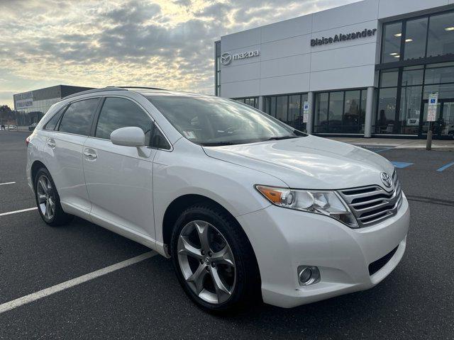 2011 toyota venza base