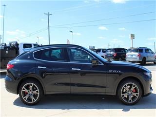 2017 Maserati Levante base