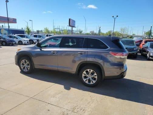 2016 toyota highlander le plus in lincoln, nebraska