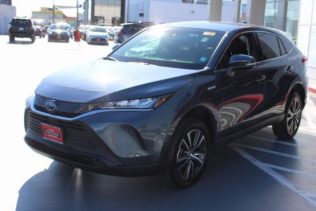 2021 toyota venza le
