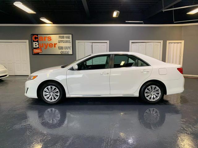 2012 toyota camry le