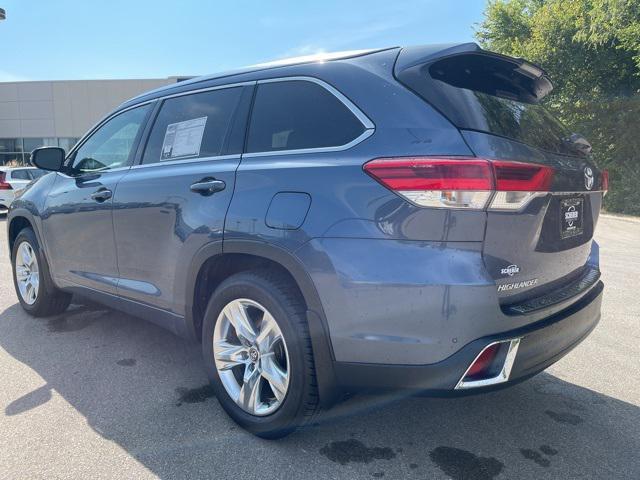 2017 toyota highlander limited