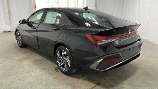 new 2025 hyundai elantra sel sport