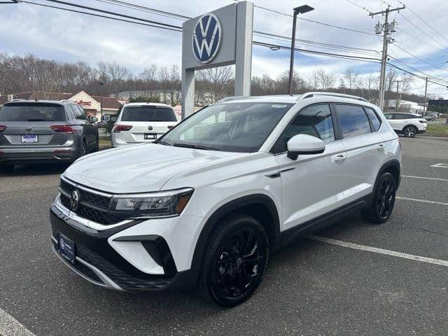 2024 volkswagen taos se in oakville, connecticut