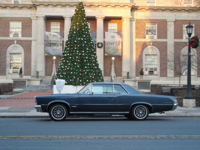 1965 pontiac gto tri-power super car