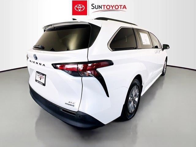 2022 toyota sienna xle