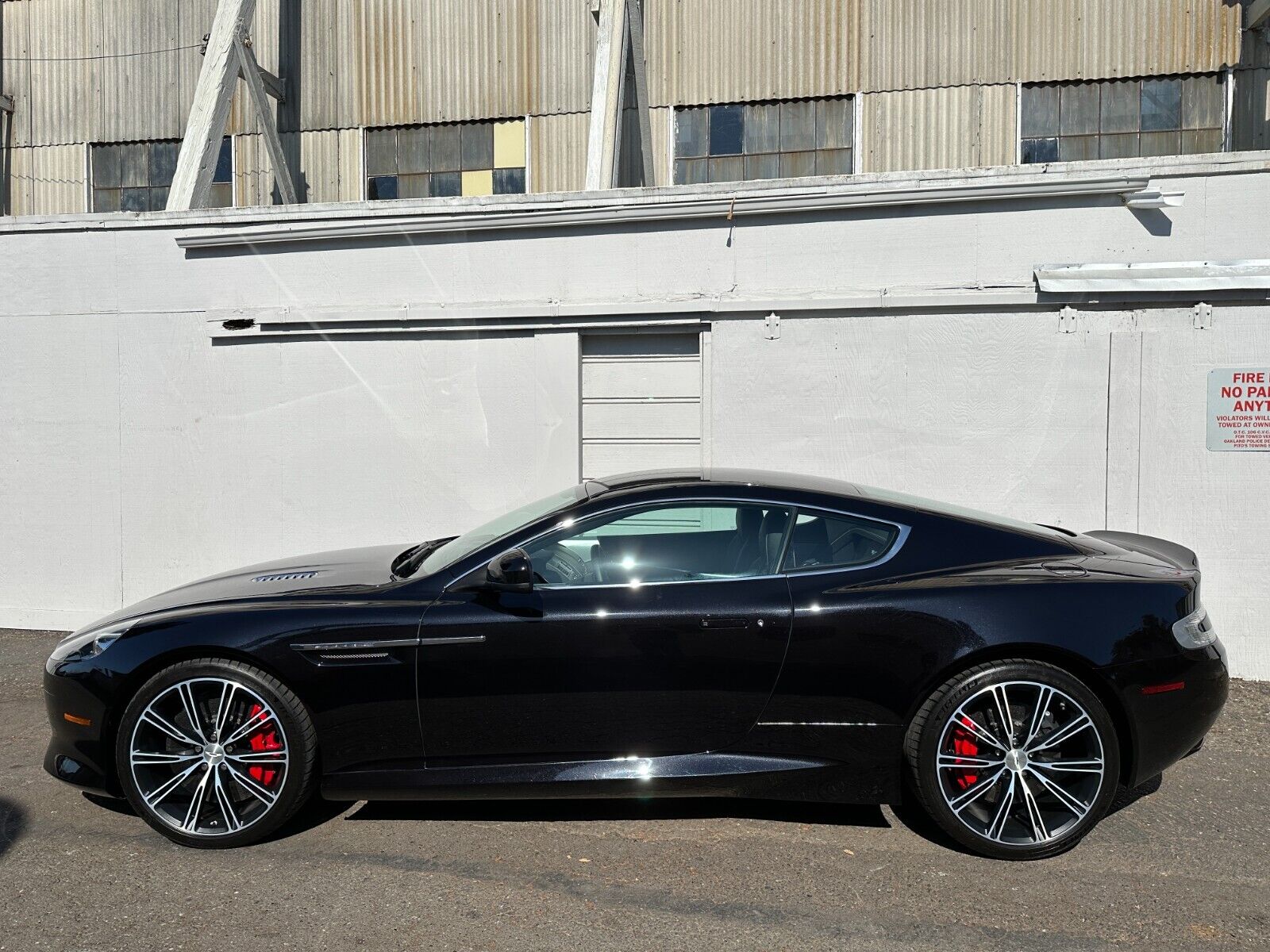 2014 aston martin db9