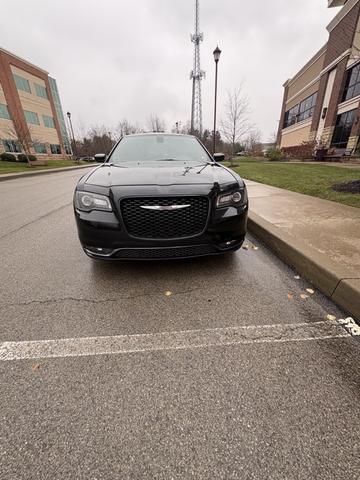 2017 chrysler 300 s