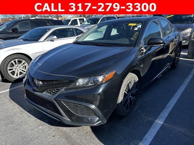 2022 toyota camry se