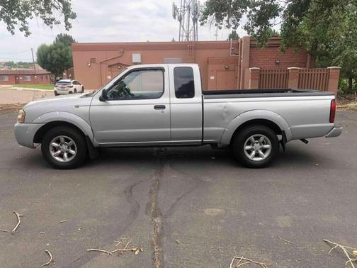 2004 nissan frontier in saint louis, missouri