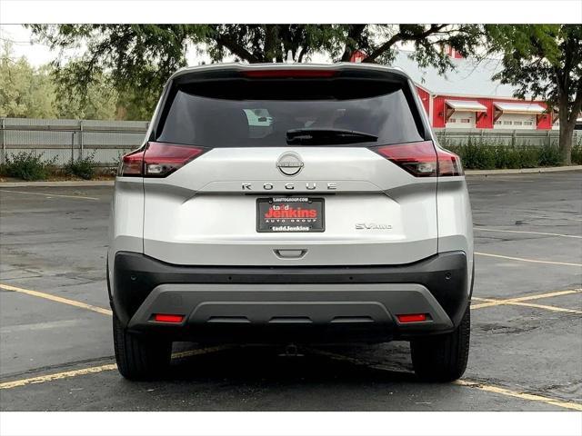 2022 nissan rogue sv