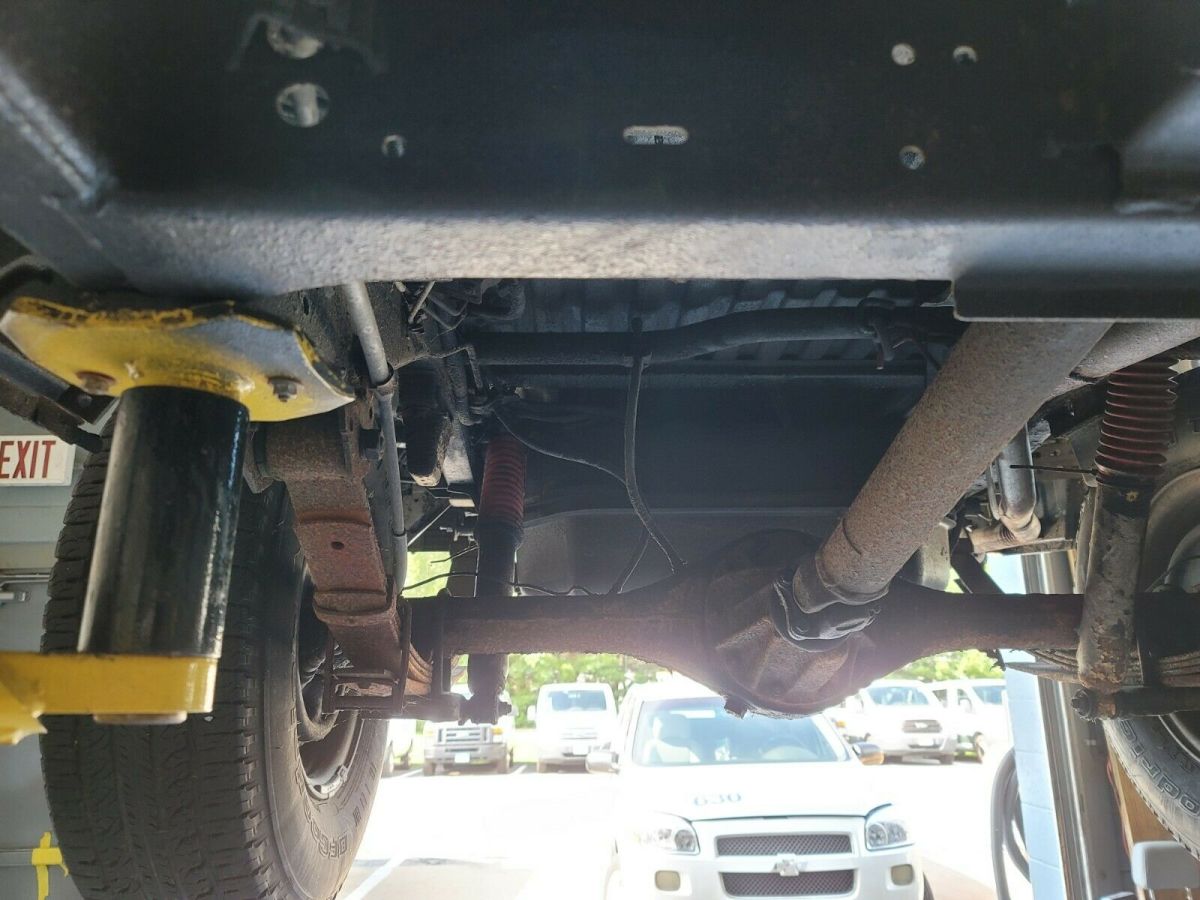 1986 isuzu trooper turbo diesel! virtually rust free. last time listing!