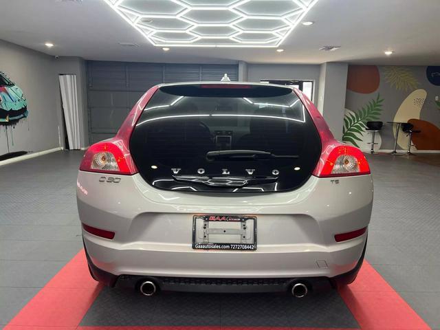 2011 volvo c30 t5 r-design