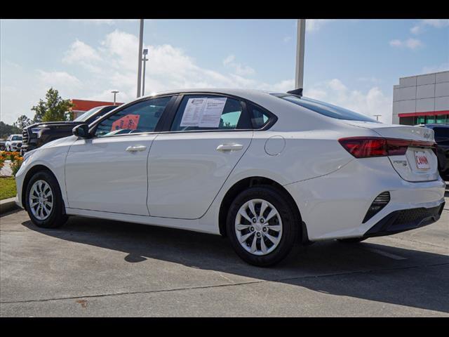 2023 kia forte lx