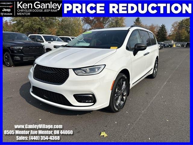2023 chrysler pacifica touring-l